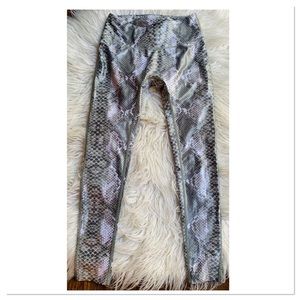 Prismsport Hi Waist Barre 7/8 Leggings Shimmer Python Green White Size XS